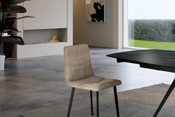 sedia_in_tessuto_easy_clean_lione